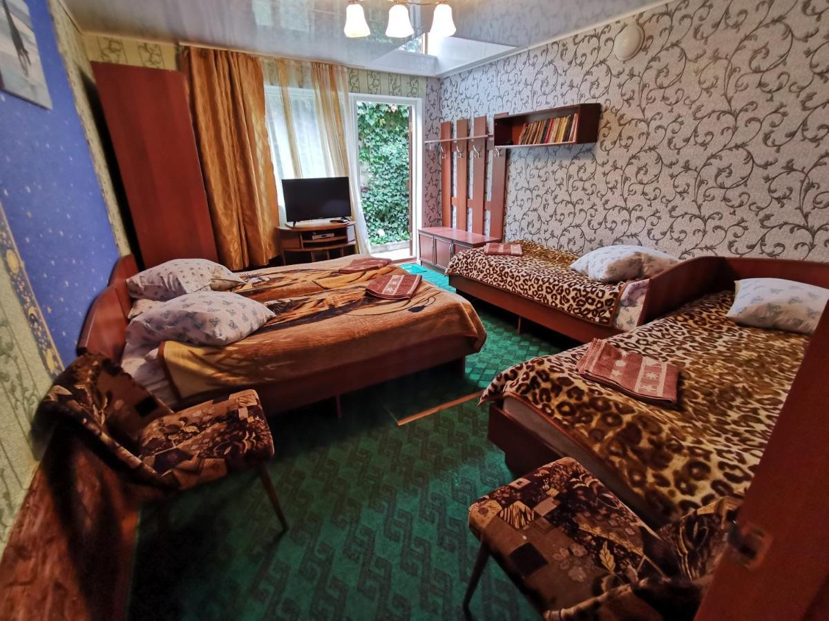 Petrovskaya Pristan 2 Hotel Cholponata Buitenkant foto