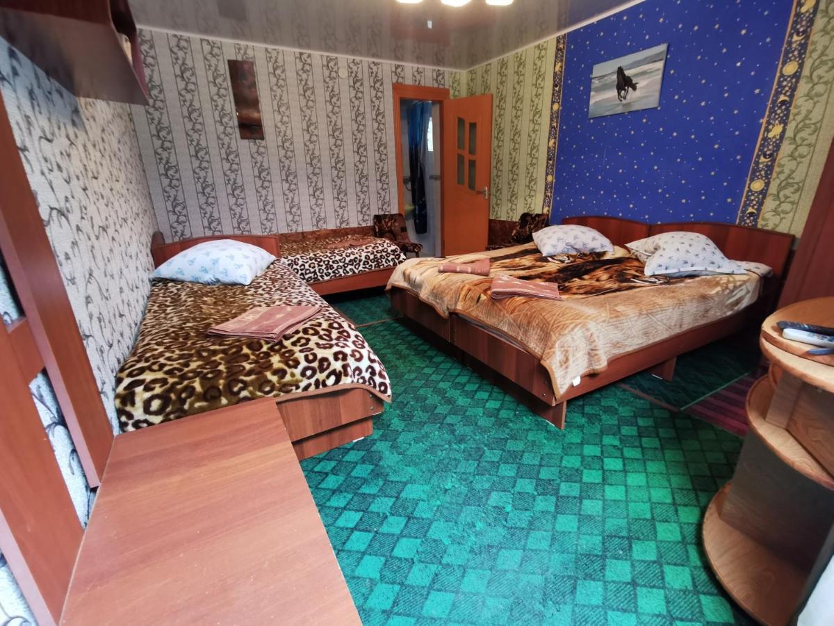 Petrovskaya Pristan 2 Hotel Cholponata Buitenkant foto
