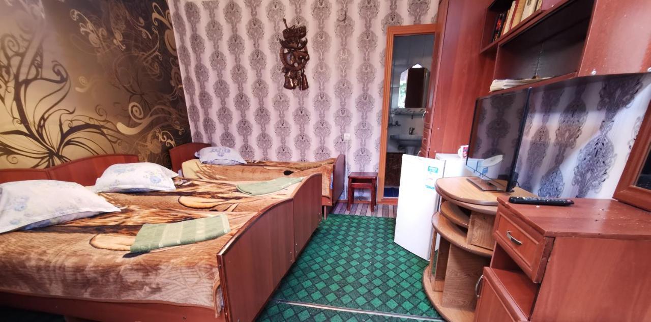 Petrovskaya Pristan 2 Hotel Cholponata Buitenkant foto