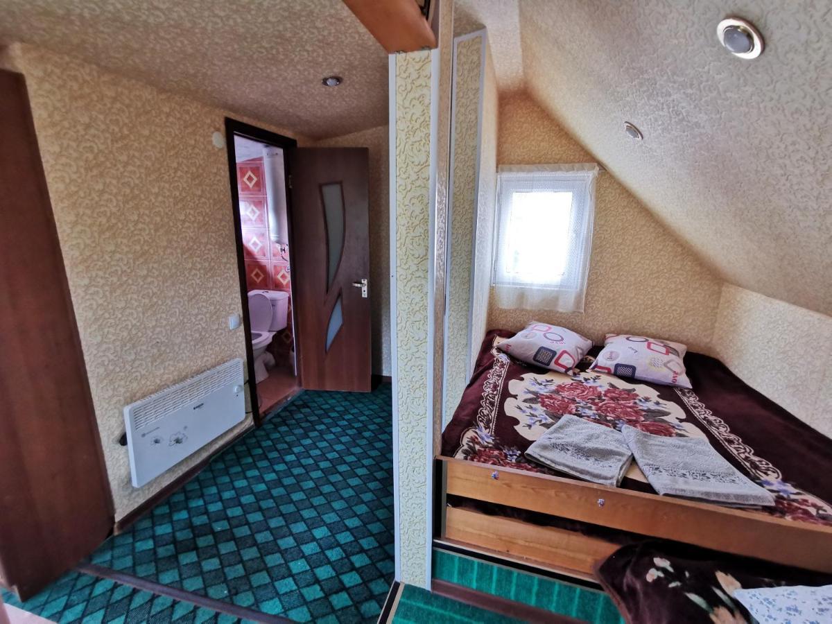 Petrovskaya Pristan 2 Hotel Cholponata Buitenkant foto