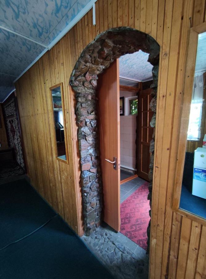 Petrovskaya Pristan 2 Hotel Cholponata Buitenkant foto