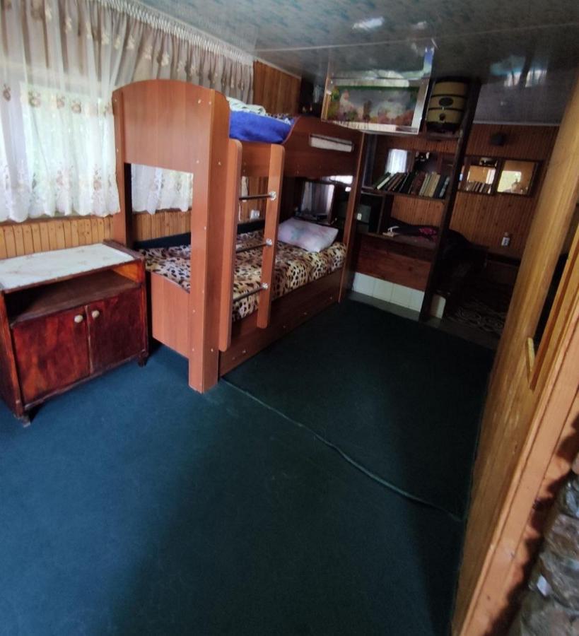 Petrovskaya Pristan 2 Hotel Cholponata Buitenkant foto