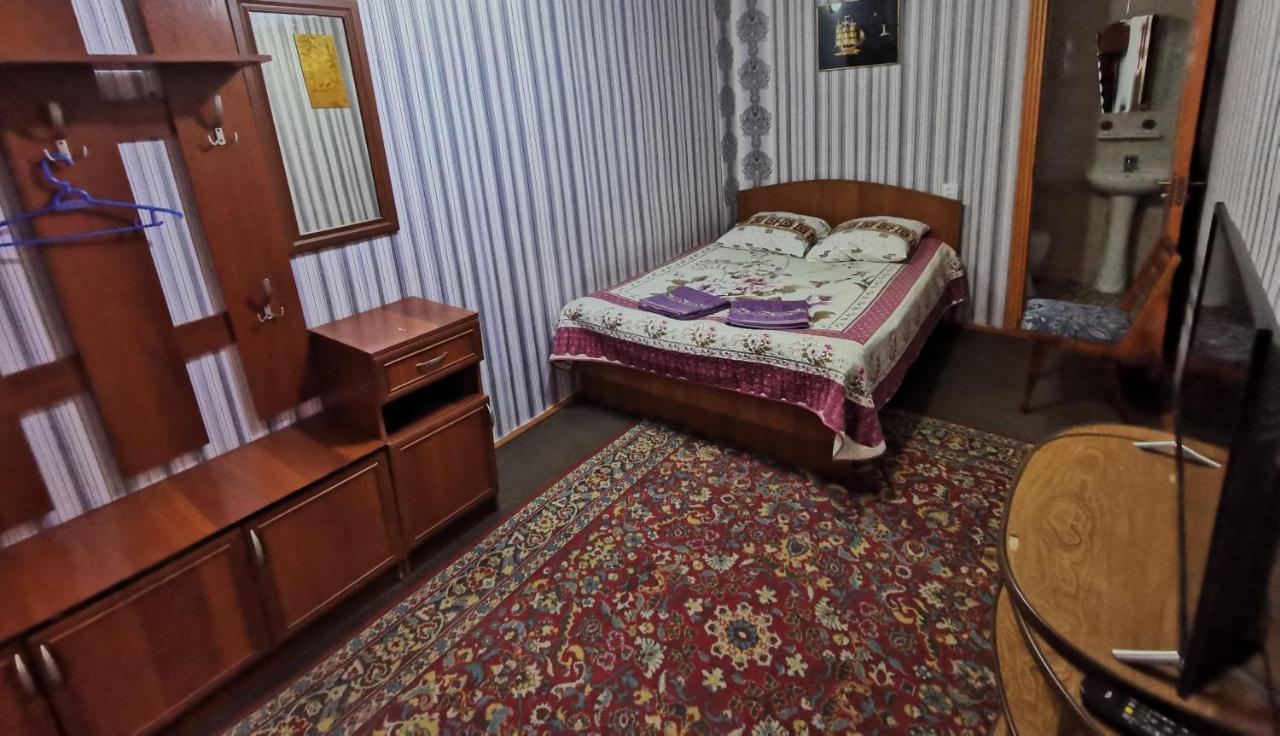 Petrovskaya Pristan 2 Hotel Cholponata Buitenkant foto