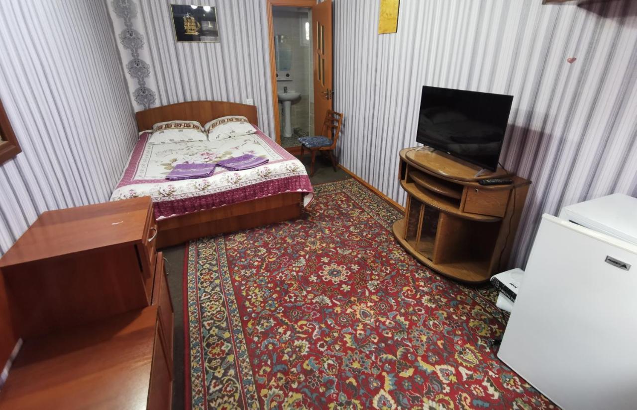 Petrovskaya Pristan 2 Hotel Cholponata Buitenkant foto